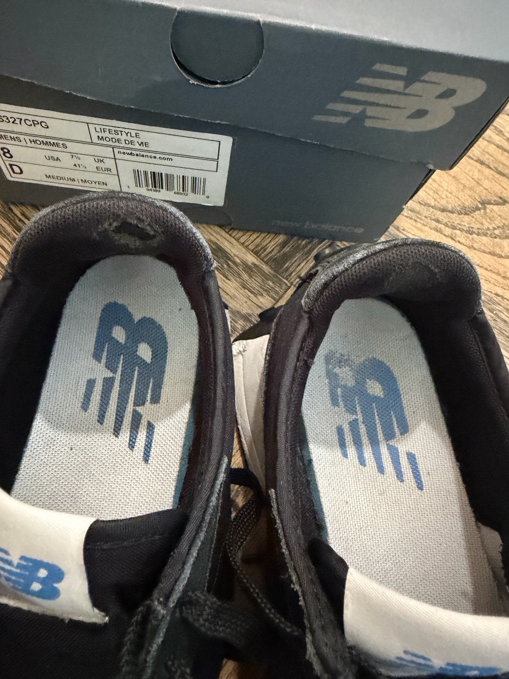 New Balance 327 W9.5/M8 - Picture 7 of 10